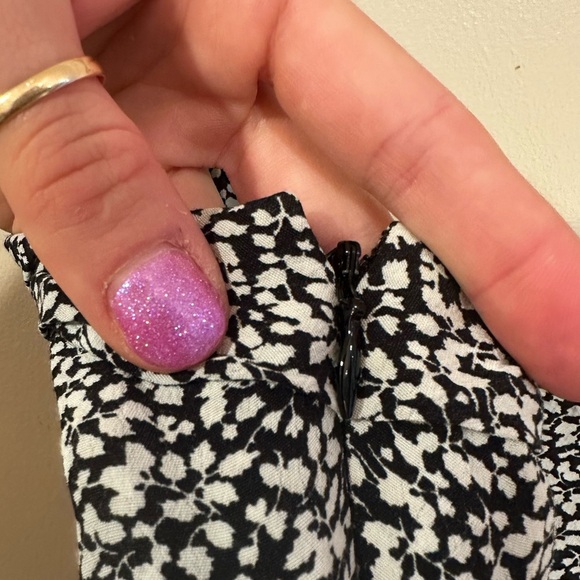 Spaghetti Strap Flirty Dress - Picture 4 of 7